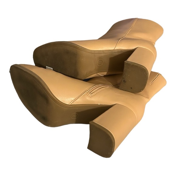 A New Day camel color boots in size 8. Great pre-owned condition. - Picture 5 of 5